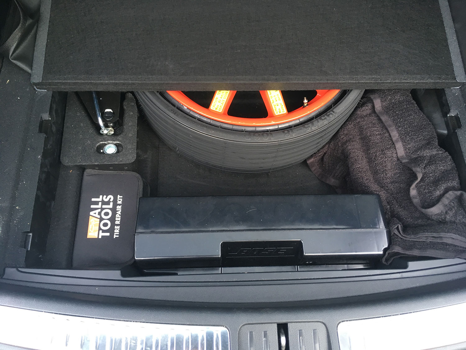 Great solution for fixing a flat tire. Porsche Macan Forum